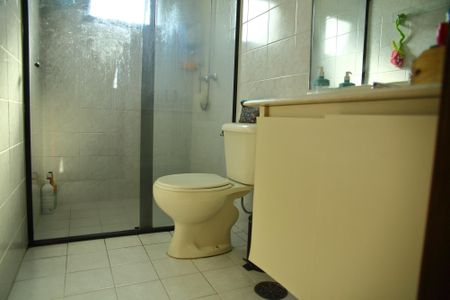 Apartamento à venda com 75m², 2 quartos e 1 vagaBanheiro Social