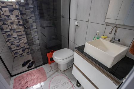 Casa à venda com 202m², 3 quartos e 2 vagas Casa à venda com 202m², 3 quartos e 2 vagasBanheiro Social