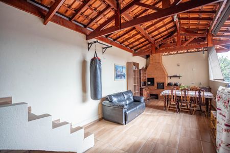 Casa à venda com 202m², 3 quartos e 2 vagas Casa à venda com 202m², 3 quartos e 2 vagasÁrea comum - Churrasqueira