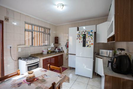 Casa à venda com 202m², 3 quartos e 2 vagas Casa à venda com 202m², 3 quartos e 2 vagasCozinha