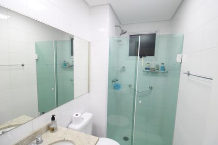 Apartamento à venda com 142m², 3 quartos e 2 vagasQuarto 2 - Banheiro