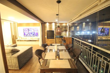 Apartamento à venda com 142m², 3 quartos e 2 vagasSala - Varanda