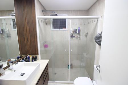 Apartamento à venda com 142m², 3 quartos e 2 vagasQuarto 1 - Banheiro
