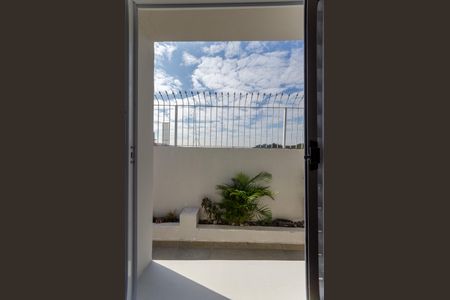 Casa à venda com 150m², 4 quartos e 4 vagas Casa à venda com 150m², 4 quartos e 4 vagasQuarto 2 - Janela