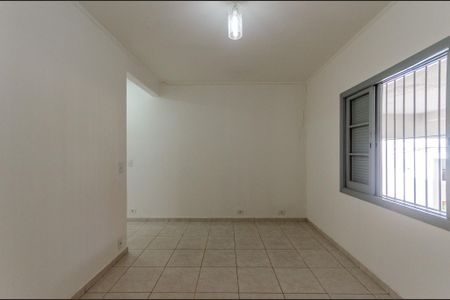 Casa à venda com 150m², 4 quartos e 4 vagas Casa à venda com 150m², 4 quartos e 4 vagasSuíte