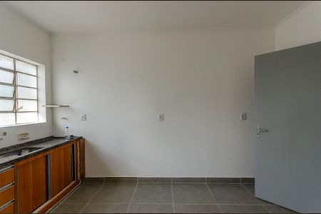 Casa à venda com 150m², 4 quartos e 4 vagas Casa à venda com 150m², 4 quartos e 4 vagasCozinha