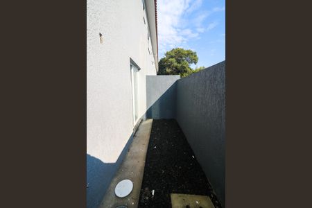 Casa de condomínio à venda com 70m², 2 quartos e 1 vaga Casa de condomínio à venda com 70m², 2 quartos e 1 vagaQuintal