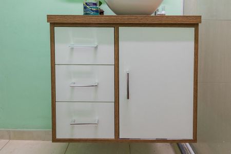 Apartamento à venda com 75m², 2 quartos e sem vaga Apartamento à venda com 75m², 2 quartos e sem vagaBanheiro