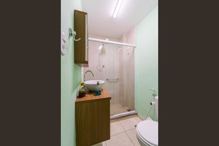 Apartamento à venda com 75m², 2 quartos e sem vaga Apartamento à venda com 75m², 2 quartos e sem vagaBanheiro