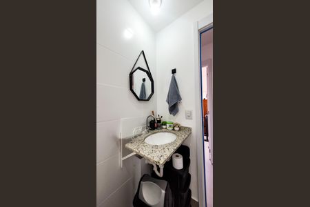 Apartamento à venda com 74m², 3 quartos e 2 vagasBanheiro Social