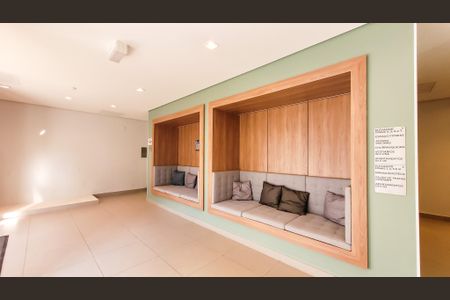 Apartamento à venda com 74m², 3 quartos e 2 vagasHall social