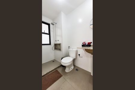 Apartamento à venda com 74m², 3 quartos e 2 vagasBanheiro da Suíte