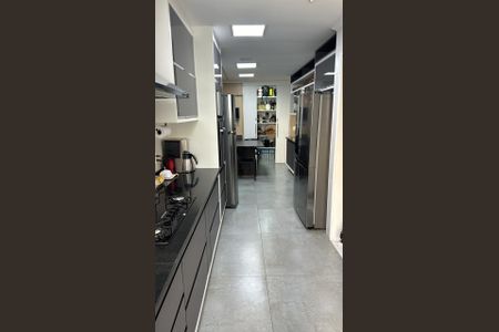 Apartamento à venda com 222m², 3 quartos e 4 vagas