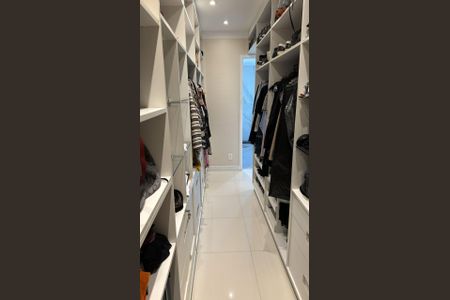 Apartamento à venda com 222m², 3 quartos e 4 vagas