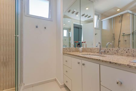 Apartamento à venda com 85m², 2 quartos e 2 vagasBanheiro da Suíte