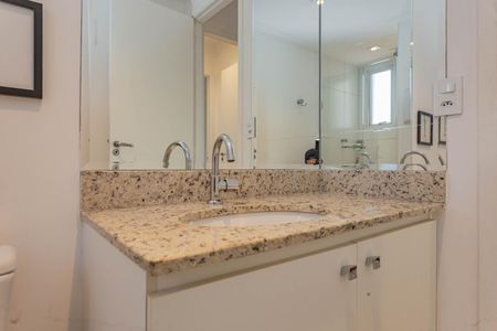 Apartamento à venda com 85m², 2 quartos e 2 vagasBanheiro