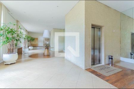 Apartamento à venda com 146m², 4 quartos e 2 vagas Apartamento à venda com 146m², 4 quartos e 2 vagasHall de entrada