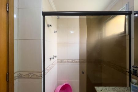 Apartamento à venda com 146m², 4 quartos e 2 vagas Apartamento à venda com 146m², 4 quartos e 2 vagasBanheiro Suíte 1