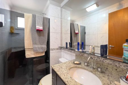 Apartamento à venda com 146m², 4 quartos e 2 vagas Apartamento à venda com 146m², 4 quartos e 2 vagasBanheiro Suíte 3