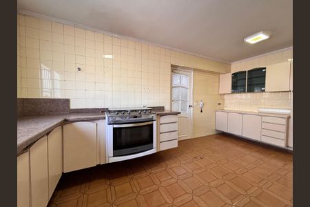 Apartamento à venda com 165m², 3 quartos e 2 vagas Apartamento à venda com 165m², 3 quartos e 2 vagasCozinha