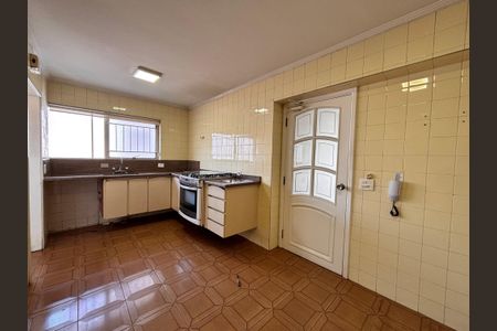 Apartamento à venda com 165m², 3 quartos e 2 vagas Apartamento à venda com 165m², 3 quartos e 2 vagasCozinha