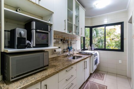 Apartamento à venda com 109m², 3 quartos e 2 vagas Apartamento à venda com 109m², 3 quartos e 2 vagasCozinha