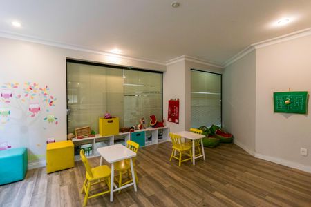 Apartamento à venda com 109m², 3 quartos e 2 vagas Apartamento à venda com 109m², 3 quartos e 2 vagasCozinha