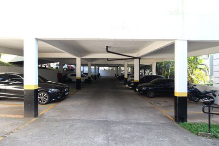 Apartamento à venda com 42m², 2 quartos e 1 vaga Apartamento à venda com 42m², 2 quartos e 1 vagaGaragem