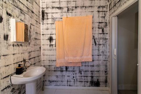 Casa à venda com 357m², 3 quartos e 3 vagasBanheiro 2