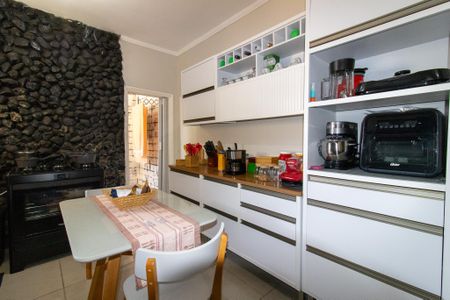 Casa à venda com 357m², 3 quartos e 3 vagasCozinha 2