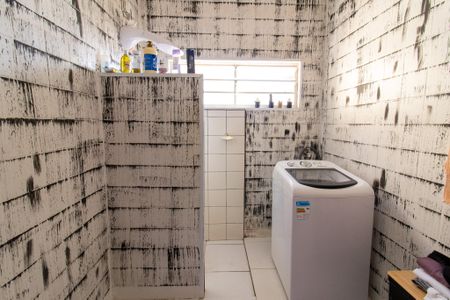 Casa à venda com 357m², 3 quartos e 3 vagasBanheiro 2