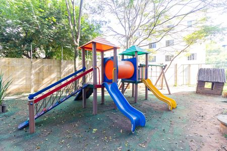 Apartamento para alugar com 39m², 2 quartos e 1 vaga Apartamento para alugar com 39m², 2 quartos e 1 vagaÁrea comum - Playground