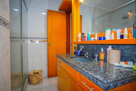 Apartamento à venda com 257m², 3 quartos e 2 vagas Apartamento à venda com 257m², 3 quartos e 2 vagasBanheiro da Suíte