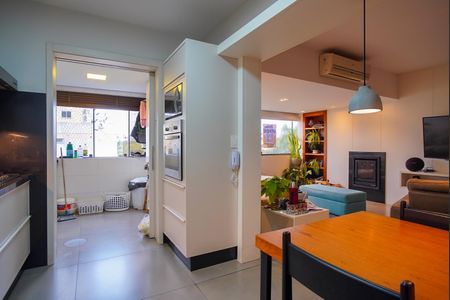 Apartamento à venda com 257m², 3 quartos e 2 vagas Apartamento à venda com 257m², 3 quartos e 2 vagasCozinha