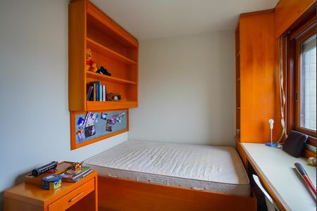 Apartamento à venda com 257m², 3 quartos e 2 vagas Apartamento à venda com 257m², 3 quartos e 2 vagasQuarto 2