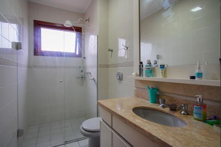 Apartamento à venda com 257m², 3 quartos e 2 vagas Apartamento à venda com 257m², 3 quartos e 2 vagasBanheiro Corredor