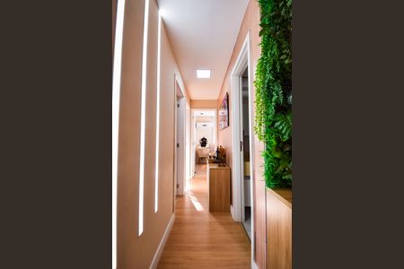 Apartamento à venda com 70m², 3 quartos e 1 vaga Apartamento à venda com 70m², 3 quartos e 1 vagaCorredor