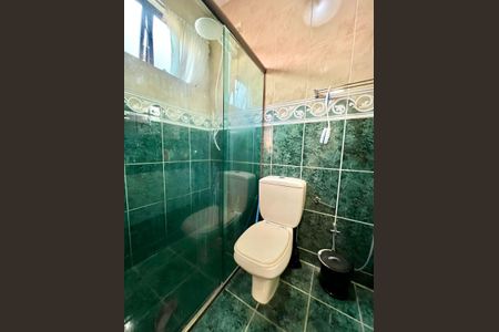 Apartamento à venda com 192m², 4 quartos e 1 vaga Apartamento à venda com 192m², 4 quartos e 1 vagaBanheiro da Suíte