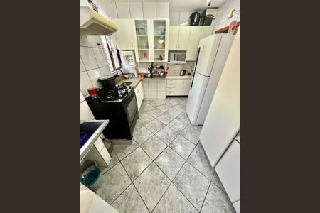 Apartamento à venda com 192m², 4 quartos e 1 vaga Apartamento à venda com 192m², 4 quartos e 1 vagaCozinha