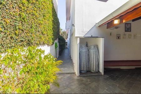 Casa à venda com 185m², 3 quartos e 2 vagas Casa à venda com 185m², 3 quartos e 2 vagasFoto 32