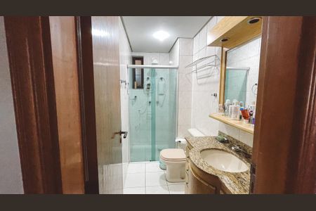 Apartamento à venda com 94m², 3 quartos e 2 vagas Apartamento à venda com 94m², 3 quartos e 2 vagasBanheiro Social