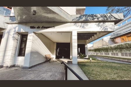 Apartamento à venda com 94m², 3 quartos e 2 vagas Apartamento à venda com 94m², 3 quartos e 2 vagasHall de entrada