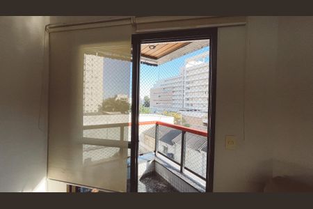 Apartamento à venda com 94m², 3 quartos e 2 vagas Apartamento à venda com 94m², 3 quartos e 2 vagasVaranda da Sala