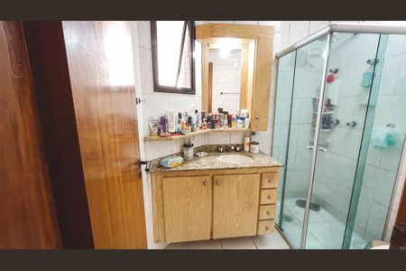 Apartamento à venda com 94m², 3 quartos e 2 vagas Apartamento à venda com 94m², 3 quartos e 2 vagasBanheiro da Suíte