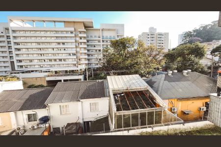 Apartamento à venda com 94m², 3 quartos e 2 vagas Apartamento à venda com 94m², 3 quartos e 2 vagasVista do Quarto 2