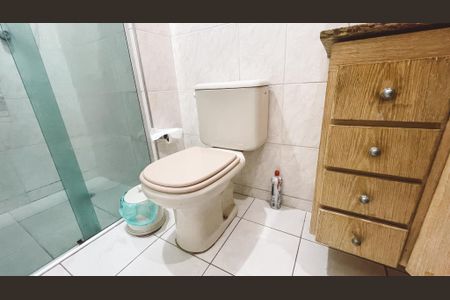 Apartamento à venda com 94m², 3 quartos e 2 vagas Apartamento à venda com 94m², 3 quartos e 2 vagasBanheiro Social