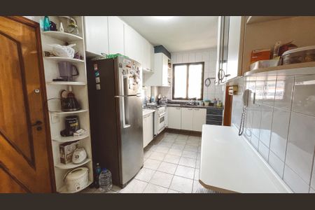 Apartamento à venda com 94m², 3 quartos e 2 vagas Apartamento à venda com 94m², 3 quartos e 2 vagasCozinha