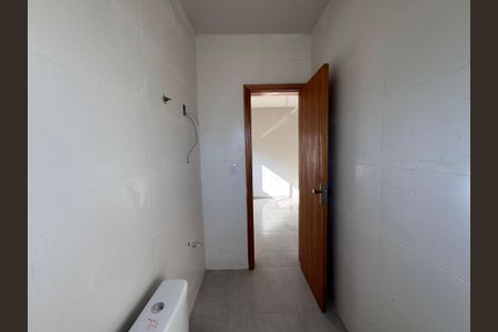Casa à venda com 71m², 3 quartos e 2 vagas Casa à venda com 71m², 3 quartos e 2 vagasBanheiro Social