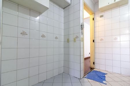 Apartamento à venda com 77m², 3 quartos e 2 vagas Apartamento à venda com 77m², 3 quartos e 2 vagasCozinha