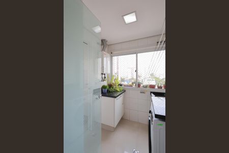 Apartamento à venda com 156m², 3 quartos e 3 vagas Apartamento à venda com 156m², 3 quartos e 3 vagasÁrea de serviço